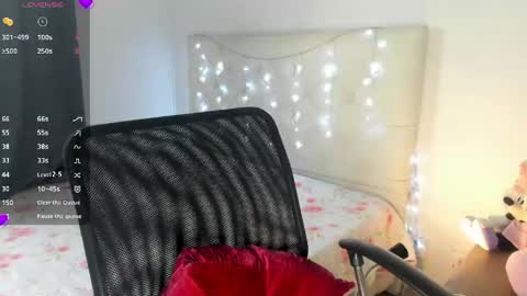 Snapshot of paulina_afrodita chatting on 05-29-26, 05:44 MEGANLovense is active Private is OpenAnd my Fav thing is Squirt On ur Face and make ur dick happy. online show from 05-29-26, 05:44