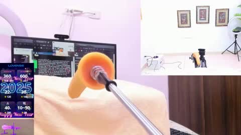 Paulina Davis  online show from 01-04-25, 06:30