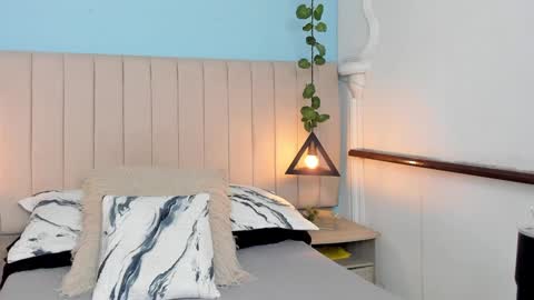 Snapshot of paulina_lopezz chatting on 01-29-25, 08:35 PAULINA online show from 01-29-25, 08:35