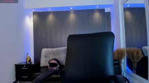 Paulina  online show from 09-24-25, 12:19