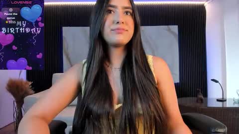 Paulina  online show from 11-24-25, 01:33