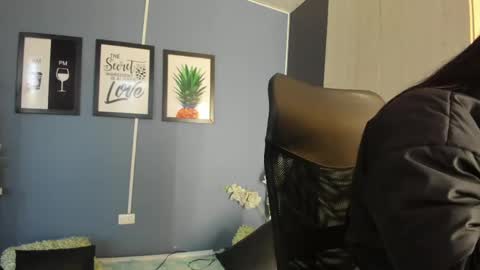 Paulina online show from 04-22-26, 12:18