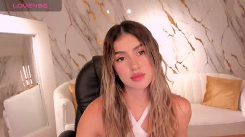 Paulina Santos  online show from 03-05-25, 07:06