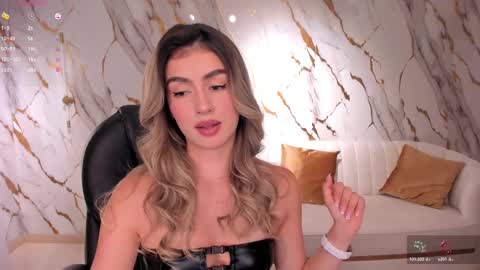 Paulina Santos  online show from 03-08-25, 01:17