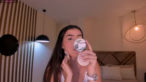 Paulina Santos  online show from 04-28-26, 06:35