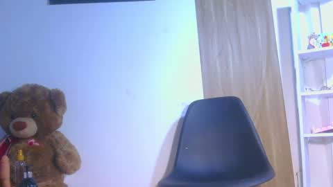 Snapshot of paulinawilliams chatting on 05-04-26, 06:26 paulina online show from 05-04-26, 06:26