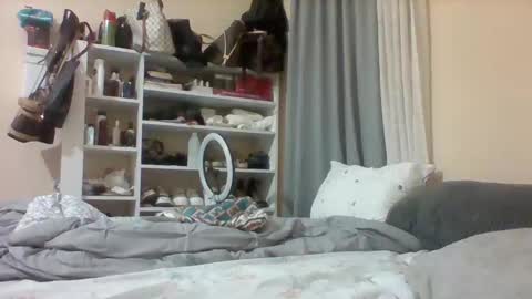 pauline19932016 online show from 10-30-25, 01:12