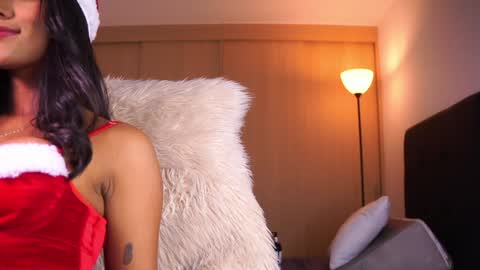 pauline_7 online show from 12-24-24, 10:22