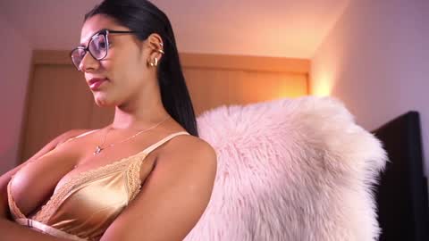 pauline_7 online show from 12-30-24, 03:13