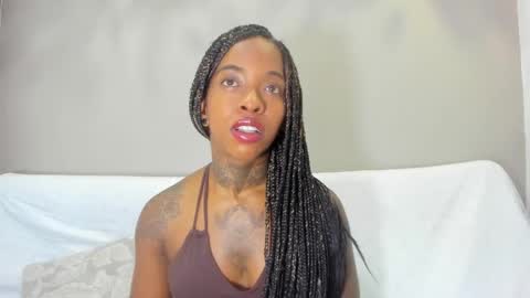 Pauline online show from 09-09-25, 01:38