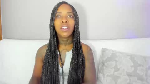 Pauline online show from 09-17-25, 01:07