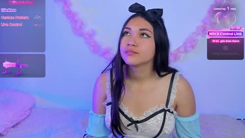 Pauline online show from 02-02-25, 07:41