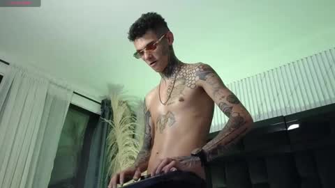 Paulo online show from 06-08-26, 01:28