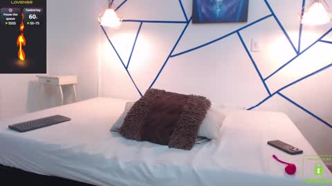 Paulo online show from 12-17-24, 01:05