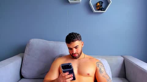 Paul Phoenix online show from 09-30-25, 09:31