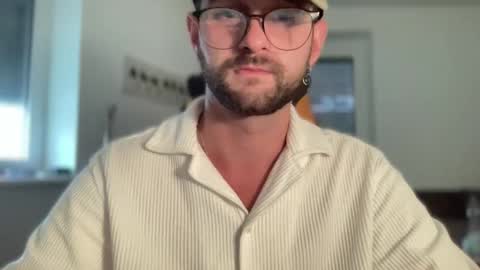 love bush online show from 09-12-25, 04:18