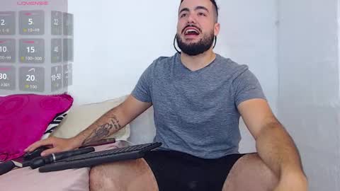 Snapshot of paulsprominence_25 chatting on 09-21-25, 01:13 Paul Roman online show from 09-21-25, 01:13