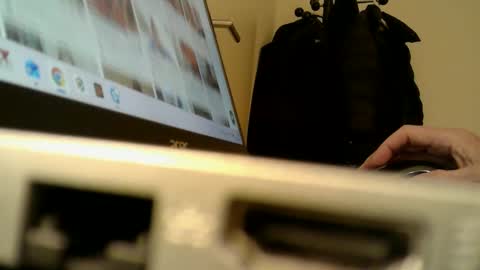 Snapshot of paultje7171 chatting on 12-14-25, 07:07 Paul online show from 12-14-25, 07:07