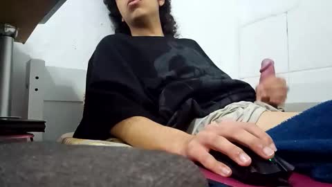 Snapshot of paumedio_tropa chatting on 10-10-25, 03:38 paumedio_tropa online show from 10-10-25, 03:38