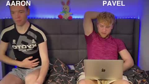 Snapshot of pavelrey chatting on 05-02-26, 01:05 Pavel online show from 05-02-26, 01:05