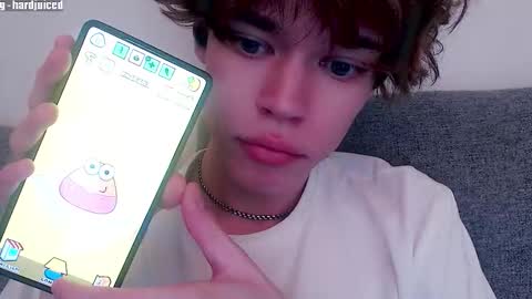 Snapshot of pawclaw chatting on 01-14-26, 02:06 pawclaw online show from 01-14-26, 02:06