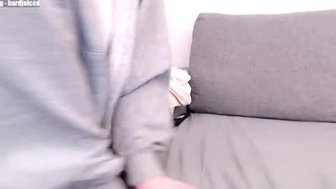 Snapshot of pawclaw chatting on 02-26-26, 12:31 pawclaw online show from 02-26-26, 12:31