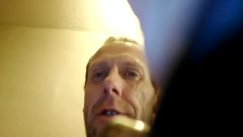 Snapshot of pawel1984wegrzyn42 chatting on 05-17-26, 02:09 Pawel42POLAND online show from 05-17-26, 02:09