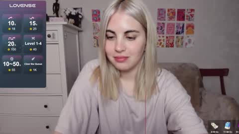 Allisses online show from 10-16-25, 04:52