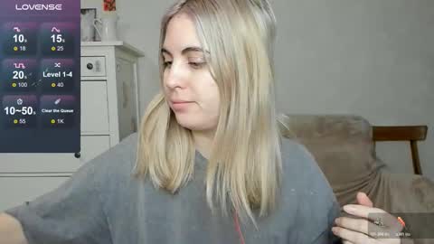 Allisses online show from 11-23-25, 08:36