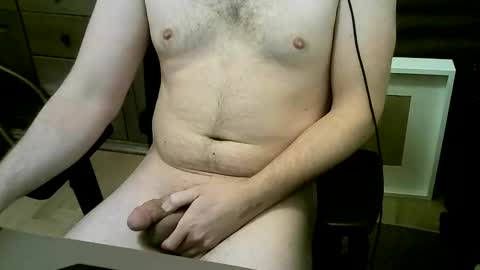 Snapshot of paxo0207 chatting on 12-20-24, 07:12 Jan online show from 12-20-24, 07:12