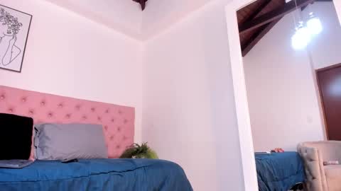 PaytonFerrara online show from 11-12-25, 04:24