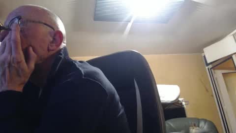 Snapshot of pc8474408 chatting on 12-02-25, 11:26 pc8474408 online show from 12-02-25, 11:26