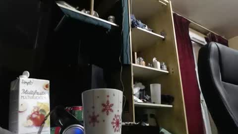 Snapshot of pc8474408 chatting on 12-04-25, 02:04 pc8474408 online show from 12-04-25, 02:04