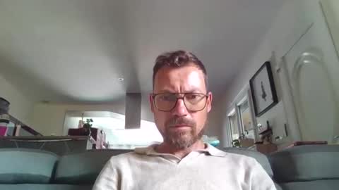 pchittt online show from 04-25-26, 02:47