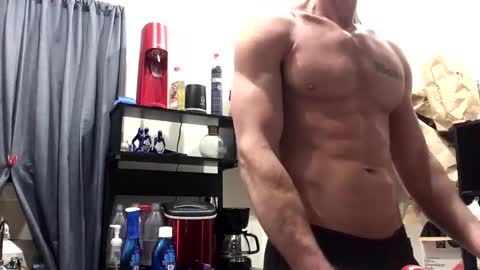 Snapshot of pduke81 chatting on 12-23-24, 12:03 Hung sung Hero online show from 12-23-24, 12:03