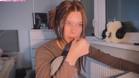 Snapshot of peaceful_oblivion chatting on 02-19-25, 05:49 Sandra Next Stream pm MSK 5 pm UTC1pm EDT online show from 02-19-25, 05:49