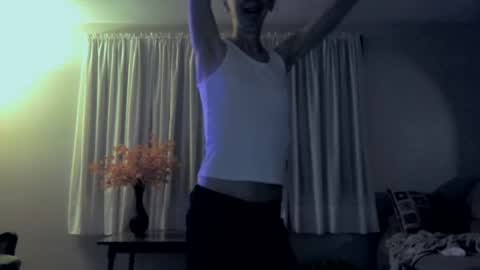 Snapshot of peacelovesexwine chatting on 09-18-25, 02:13 Peace online show from 09-18-25, 02:13