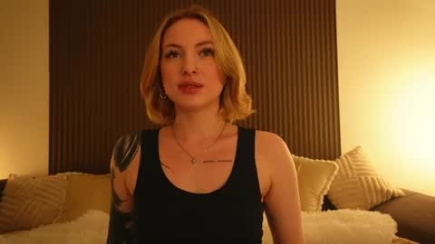 Snapshot of peach_in_stockings chatting on 07-06-26, 03:03 Kristina online show from 07-06-26, 03:03