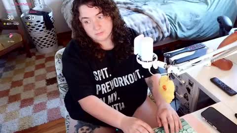 Peach Bandit online show from 04-23-26, 12:51