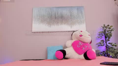 Snapshot of peachbrii chatting on 11-23-25, 01:55 Briana online show from 11-23-25, 01:55