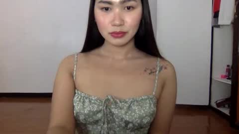 Snapshot of peachy_candy chatting on 03-13-26, 11:17 Candy online show from 03-13-26, 11:17