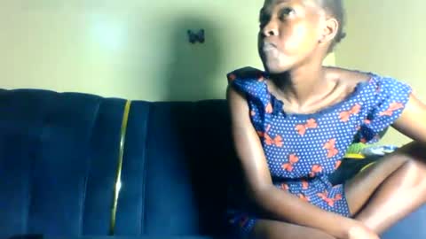 Snapshot of peachy_mummie chatting on 11-23-25, 06:19 peachie online show from 11-23-25, 06:19