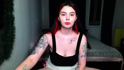 Snapshot of peachybabe__ chatting on 12-23-24, 02:02 Peachy online show from 12-23-24, 02:02