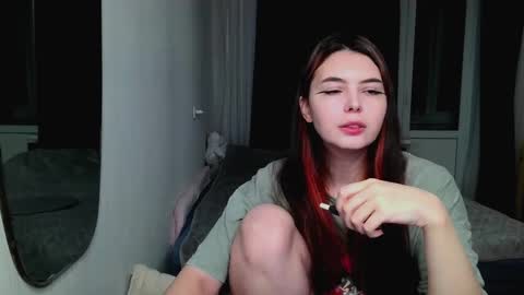 Snapshot of peachybabe__ chatting on 01-21-25, 04:16 Peachy online show from 01-21-25, 04:16