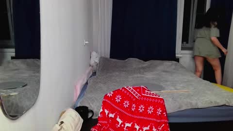 Snapshot of peachybabe__ chatting on 01-21-25, 10:19 Peachy online show from 01-21-25, 10:19