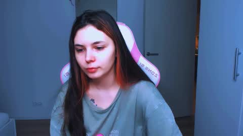 Snapshot of peachybabe__ chatting on 01-27-25, 03:50 Peachy online show from 01-27-25, 03:50