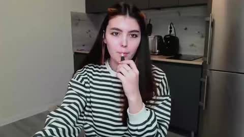 Snapshot of peachybabe__ chatting on 02-18-25, 09:20 Peachy online show from 02-18-25, 09:20