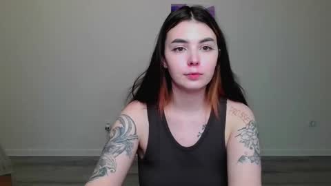 Snapshot of peachybabe__ chatting on 02-24-25, 08:47 Peachy online show from 02-24-25, 08:47