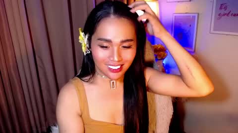 Snapshot of peakaboo_xx chatting on 05-04-26, 01:34 Angel Creamdensada online show from 05-04-26, 01:34