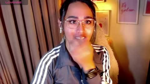 Snapshot of peakaboo_xx chatting on 05-26-26, 03:24 Angel Creamdensada online show from 05-26-26, 03:24